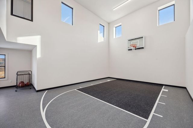 5750 Freeland Bay N, Hugo, MN 55038