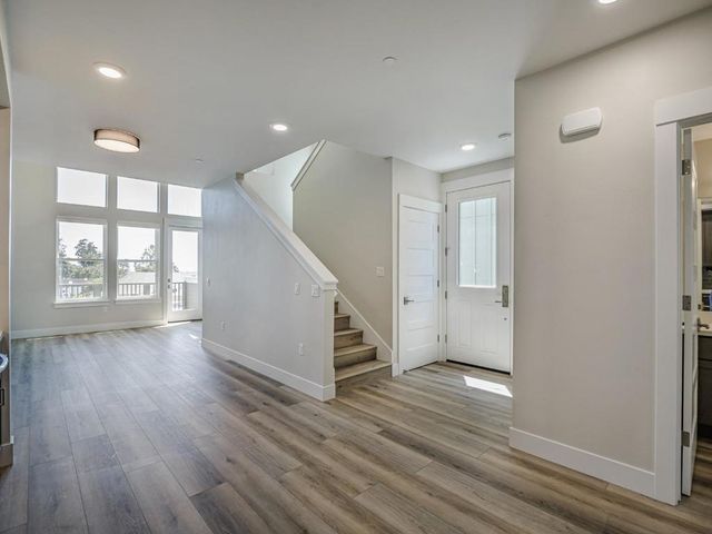 131 Aptos Village Way 1, Aptos, CA 95003