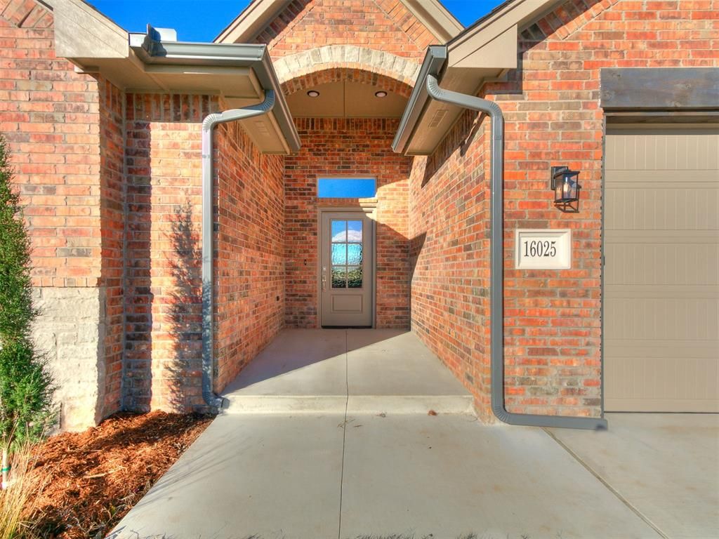 16025 Zamora Lane, Oklahoma City, OK 73160