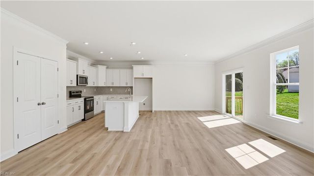 6330 Kelly's PL, Gloucester, VA 23061