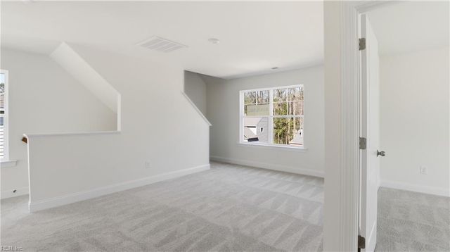 6330 Kelly's PL, Gloucester, VA 23061