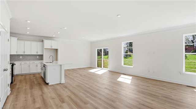 6330 Kelly's PL, Gloucester, VA 23061