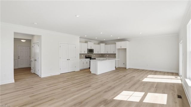 6330 Kelly's PL, Gloucester, VA 23061