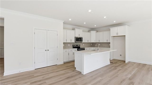 6330 Kelly's PL, Gloucester, VA 23061