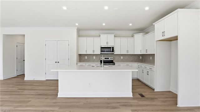 6330 Kelly's PL, Gloucester, VA 23061