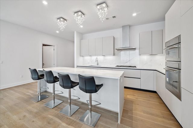 1711 Allen Parkway 2503, Houston, TX 77019