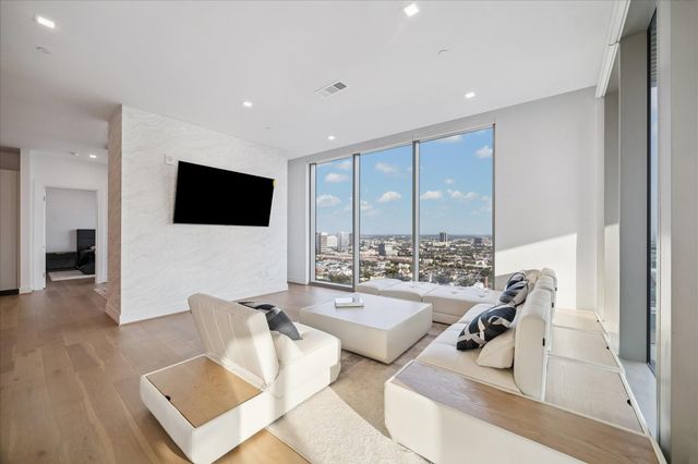 1711 Allen Parkway 2503, Houston, TX 77019