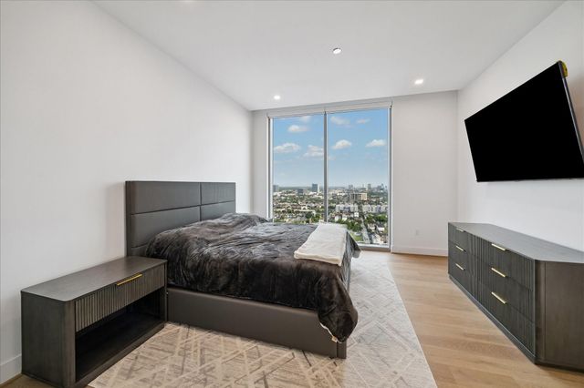 1711 Allen Parkway 2503, Houston, TX 77019
