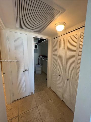 5151 Collins Ave 1035, Miami Beach, FL 33140