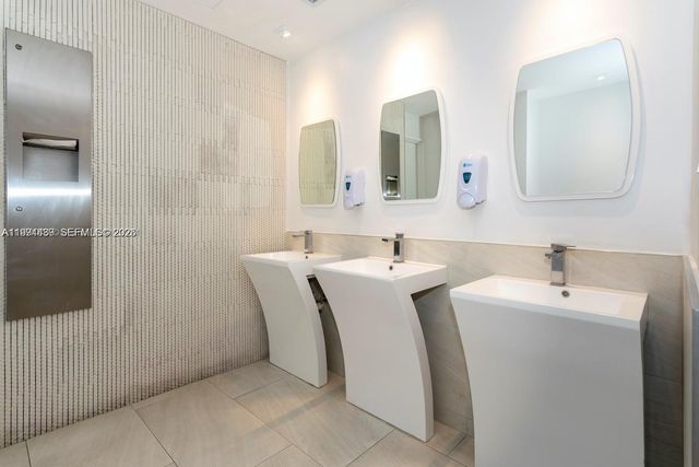 5151 Collins Ave 1035, Miami Beach, FL 33140