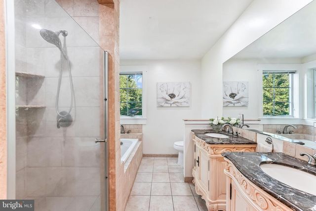 832 MEADOWVIEW RD, Kennett Square, PA 19348