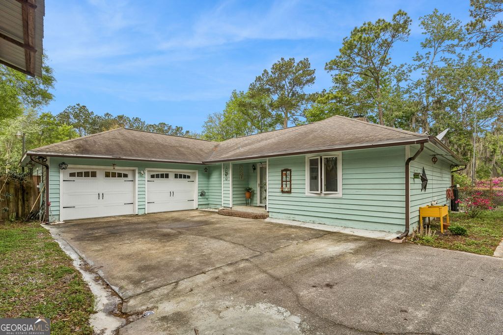1840 Scrubby Bluff Road, Kingsland, GA 31548
