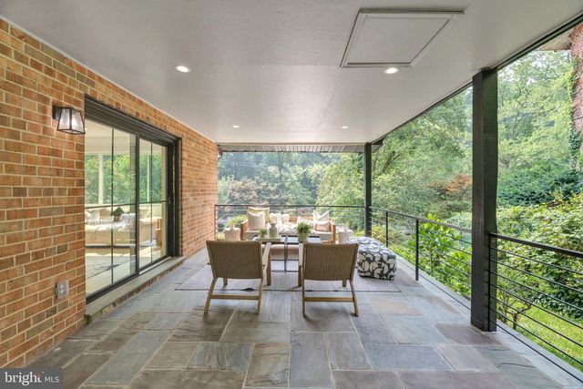 4248 NW BLAGDEN AVE NW, Washington, DC 20011
