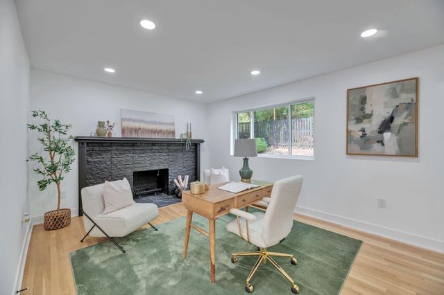 4248 NW BLAGDEN AVE NW, Washington, DC 20011