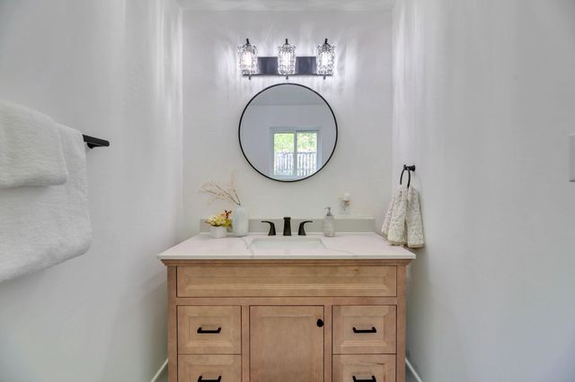 4248 NW BLAGDEN AVE NW, Washington, DC 20011