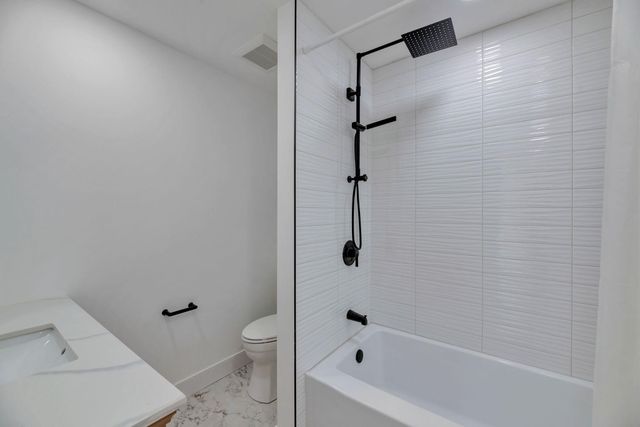 4248 NW BLAGDEN AVE NW, Washington, DC 20011