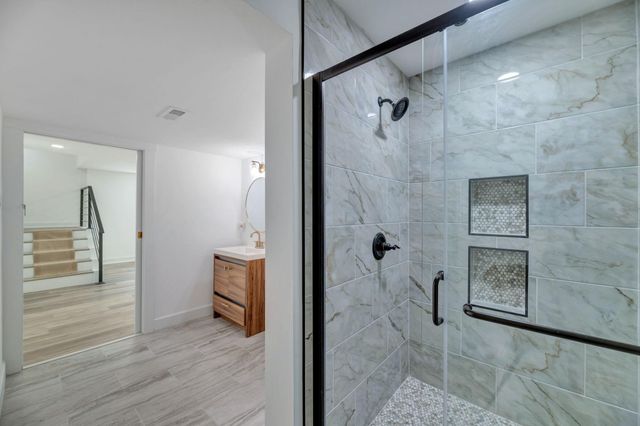 4248 NW BLAGDEN AVE NW, Washington, DC 20011