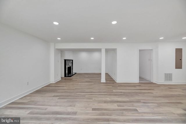 4248 NW BLAGDEN AVE NW, Washington, DC 20011