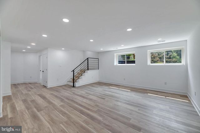 4248 NW BLAGDEN AVE NW, Washington, DC 20011