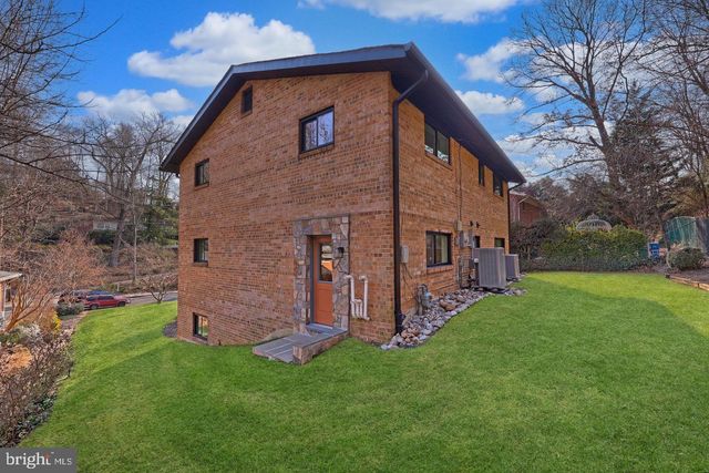 4248 NW BLAGDEN AVE NW, Washington, DC 20011