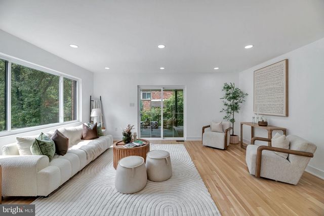 4248 NW BLAGDEN AVE NW, Washington, DC 20011