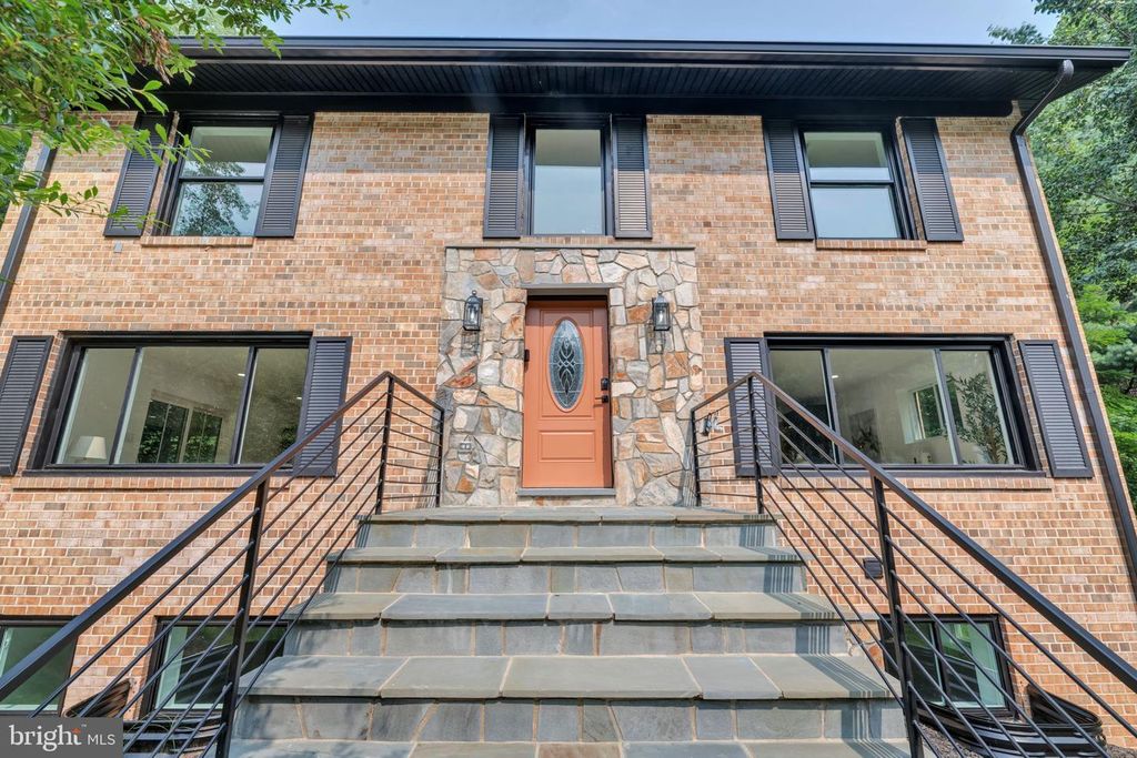 4248 NW BLAGDEN AVE NW, Washington, DC 20011