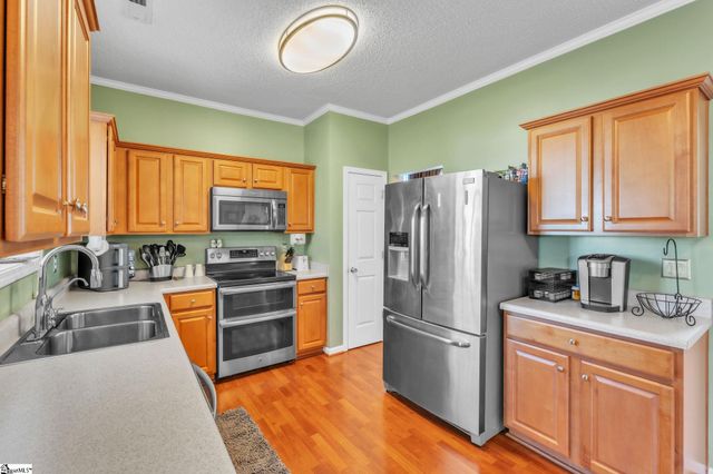 16 Semmelrock Drive, Simpsonville, SC 29680