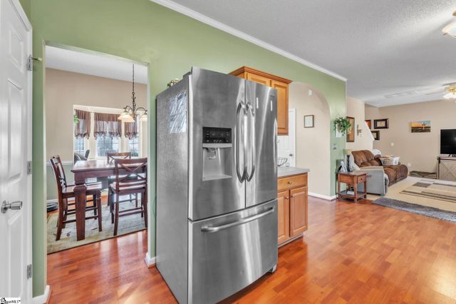 16 Semmelrock Drive, Simpsonville, SC 29680