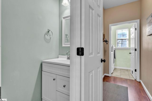 16 Semmelrock Drive, Simpsonville, SC 29680