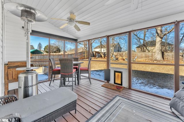 16 Semmelrock Drive, Simpsonville, SC 29680