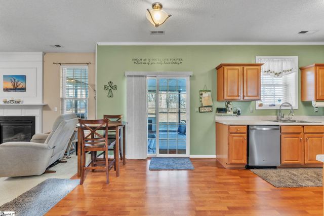 16 Semmelrock Drive, Simpsonville, SC 29680