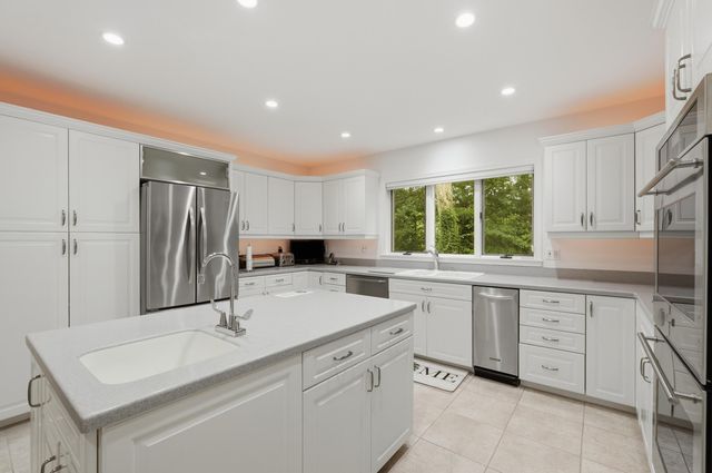 34 Shirley Point Road, Centerville, MA 02632