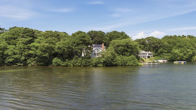 34 Shirley Point Road, Centerville, MA 02632