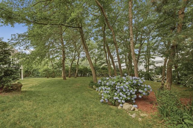 34 Shirley Point Road, Centerville, MA 02632