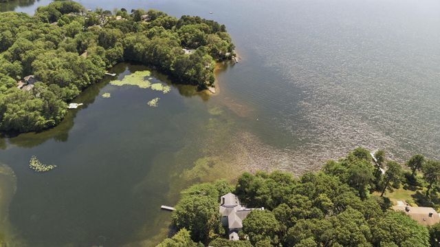 34 Shirley Point Road, Centerville, MA 02632
