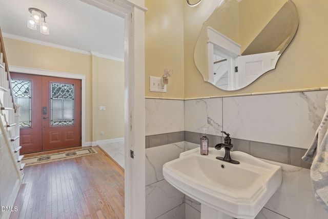 128 E Railroad Street, La Grange, NC 28551