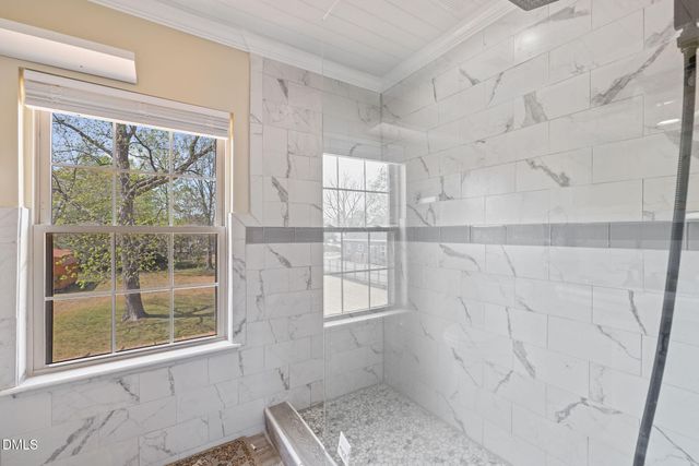 128 E Railroad Street, La Grange, NC 28551