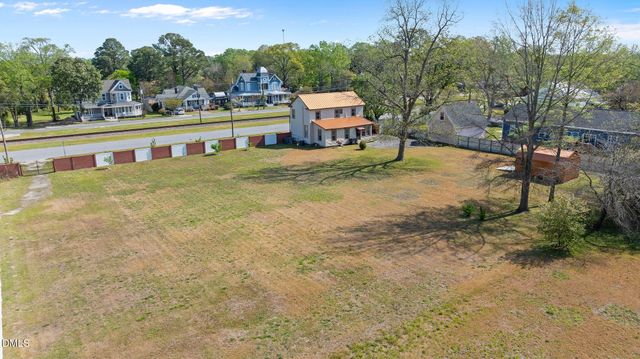 128 E Railroad Street, La Grange, NC 28551