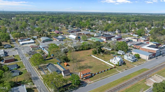 128 E Railroad Street, La Grange, NC 28551