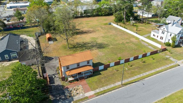 128 E Railroad Street, La Grange, NC 28551
