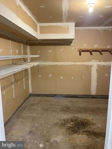 39 LISA DR, Newark, DE 19702