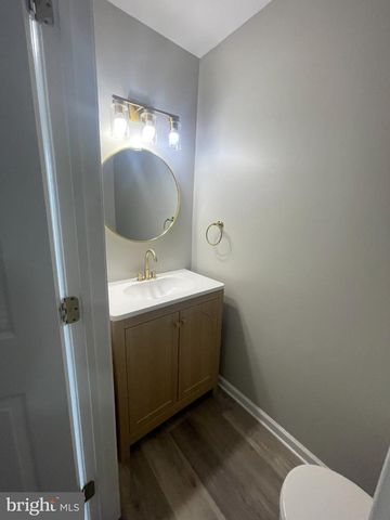 39 LISA DR, Newark, DE 19702