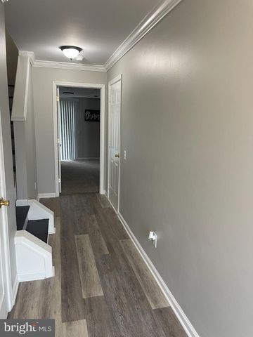 39 LISA DR, Newark, DE 19702