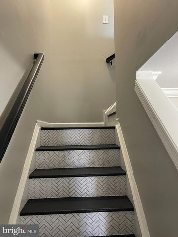 39 LISA DR, Newark, DE 19702