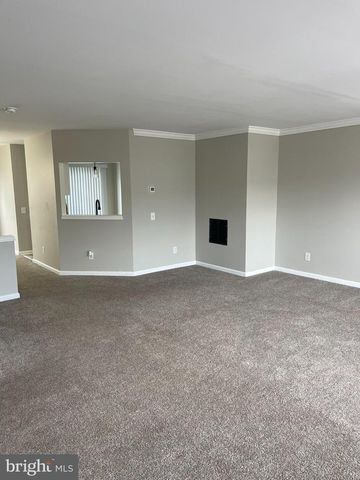 39 LISA DR, Newark, DE 19702
