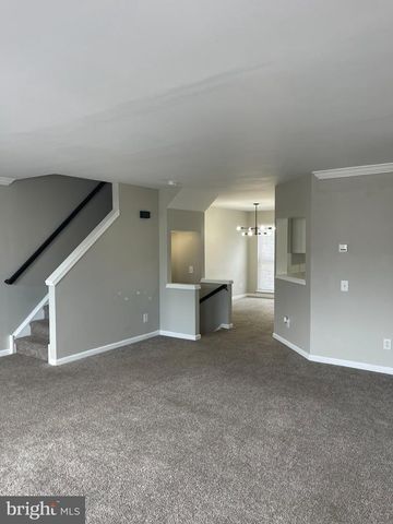 39 LISA DR, Newark, DE 19702