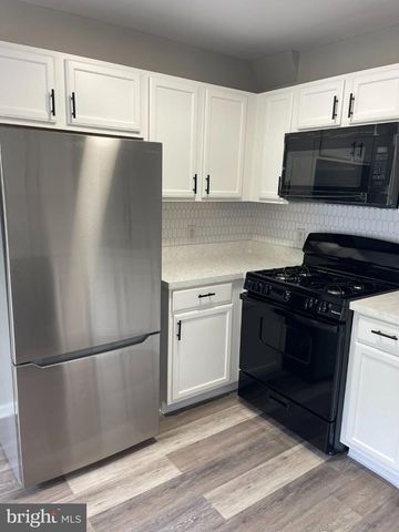 39 LISA DR, Newark, DE 19702
