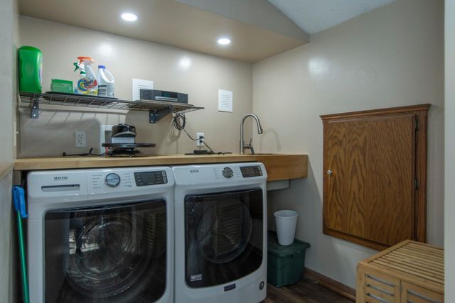 900 Father Hennepin Park Road, Isle, MN 56342