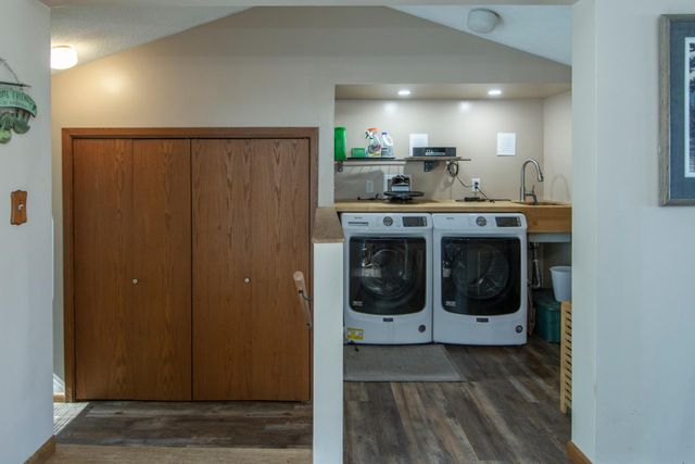 900 Father Hennepin Park Road, Isle, MN 56342