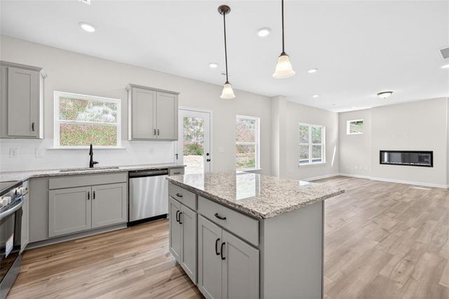 178 Artimis Lane, Dalton, GA 30720